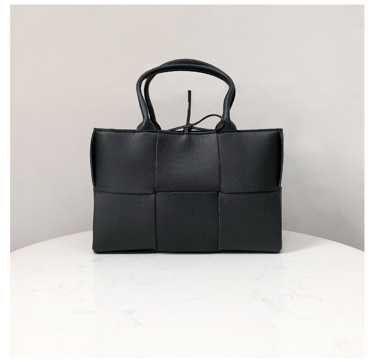 Bottega Veneta Small Tote in Black