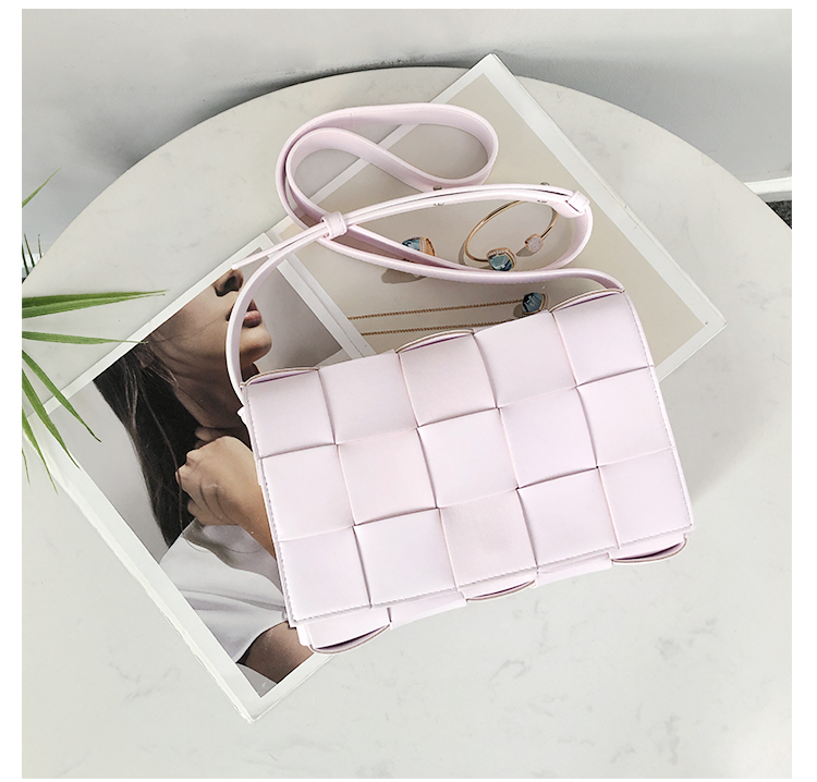 Bottega Veneta Crossbody Box Pouch in Washed Felice