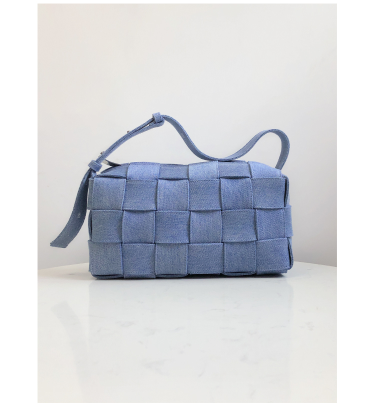 Bottega Veneta Shoulder Bag in Washed Indigo Denim (709628)