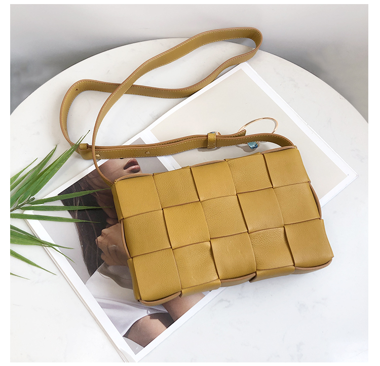 Bottega Veneta Crossbody Box Pouch in Butterscotch