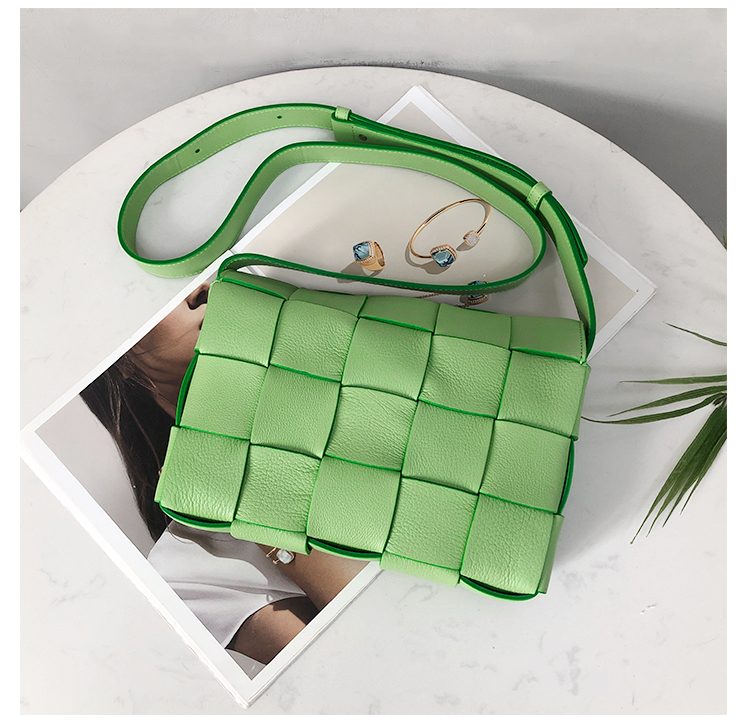 Bottega Veneta Crossbody Box Pouch in Grain de Poudre Pistachio
