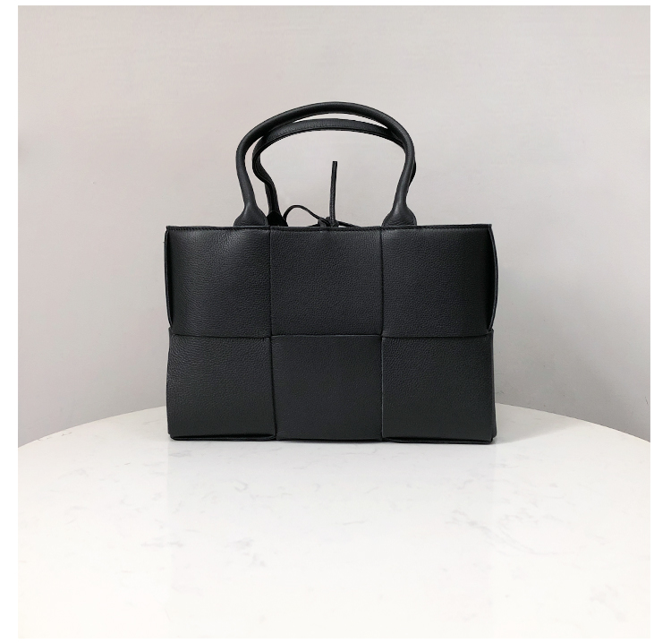Bottega Veneta Small Tote in Black