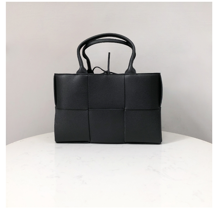 Bottega Veneta Small Tote in Black