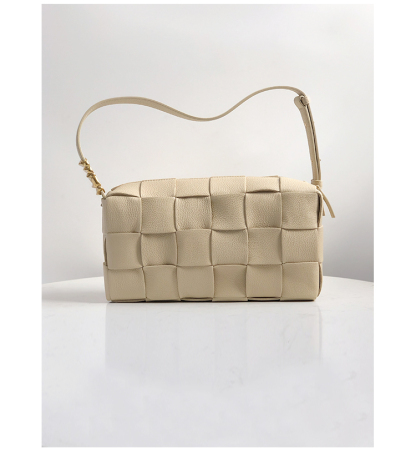 Bottega Veneta Shoulder Bag in Oatmeal