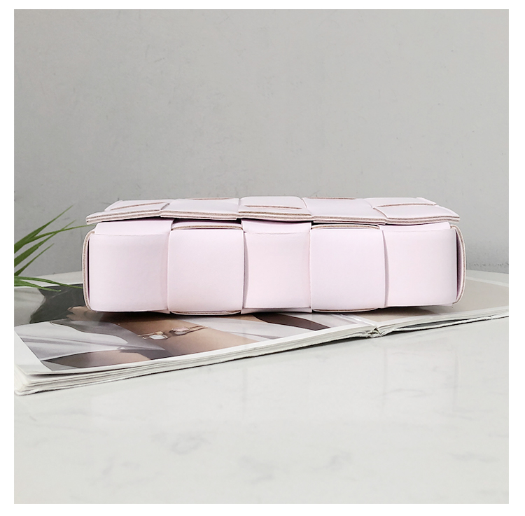 Bottega Veneta Crossbody Box Pouch in Washed Felice