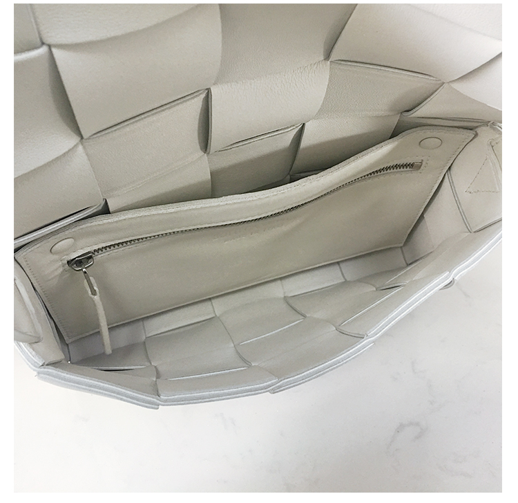 Bottega Veneta Crossbody Box Pouch in White