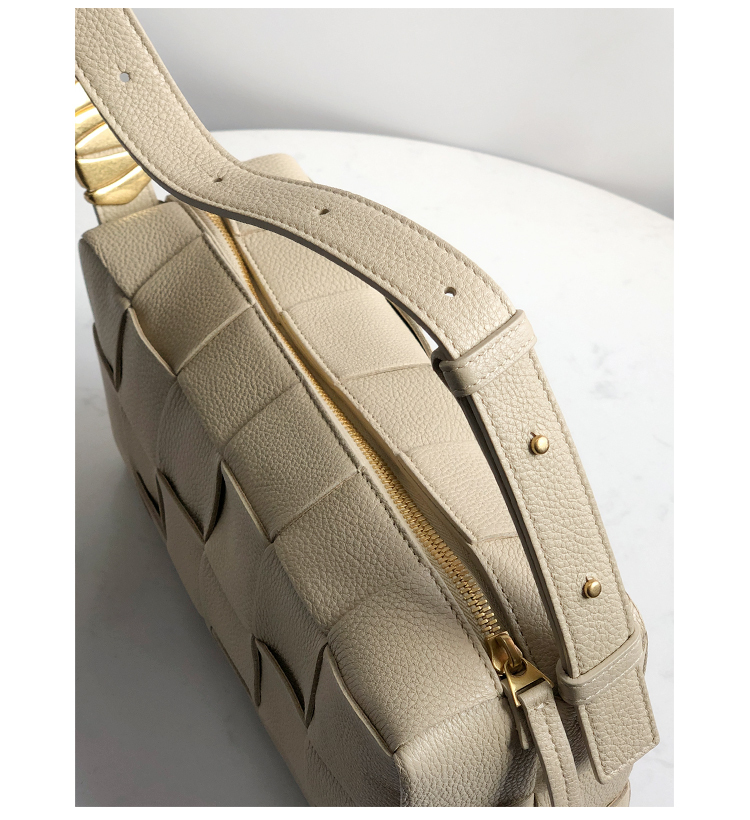 Bottega Veneta Shoulder Bag in Oatmeal