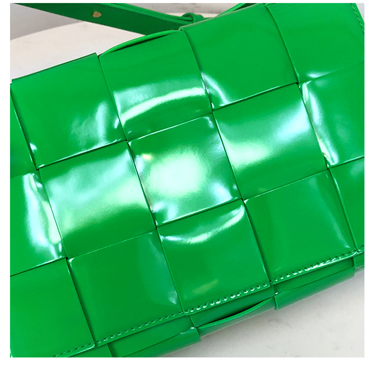 Bottega Veneta Crossbody Box Pouch in Glazed Parrot Green