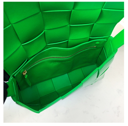 Bottega Veneta Crossbody Box Pouch in Glazed Parrot Green
