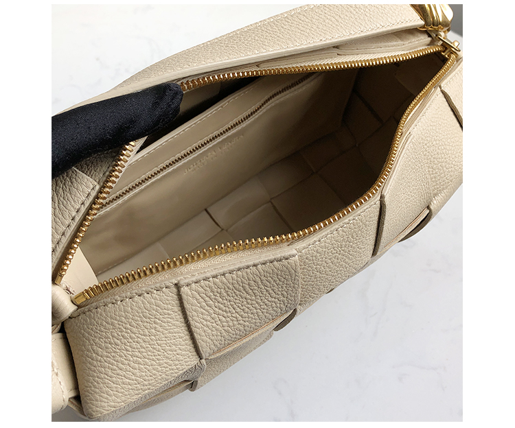 Bottega Veneta Shoulder Bag in Oatmeal