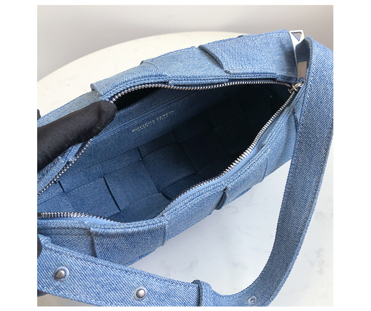 Bottega Veneta Shoulder Bag in Washed Indigo Denim (709628)