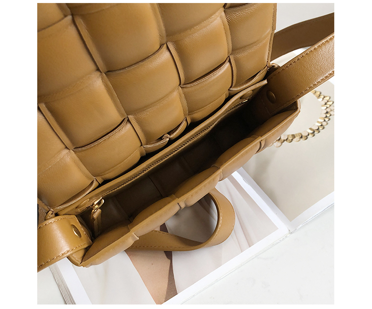 Bottega Veneta Small Padded Crossbody Bag in Camel (717506)