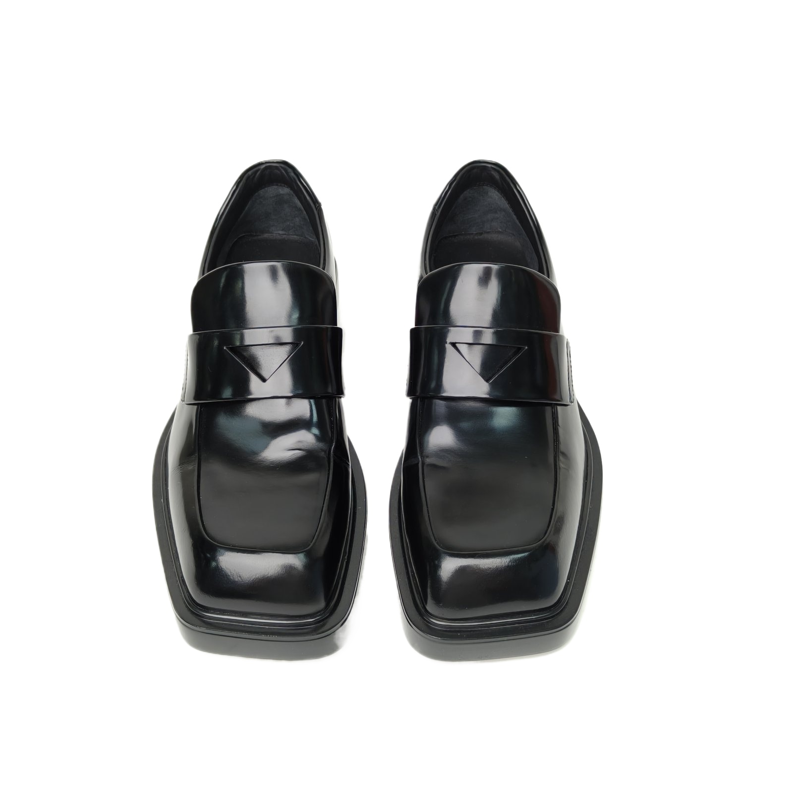 専用Prada Black Square Toe Leather Loafers PRADA Black Square Toe Loafers 35.5 – Hana Vintage