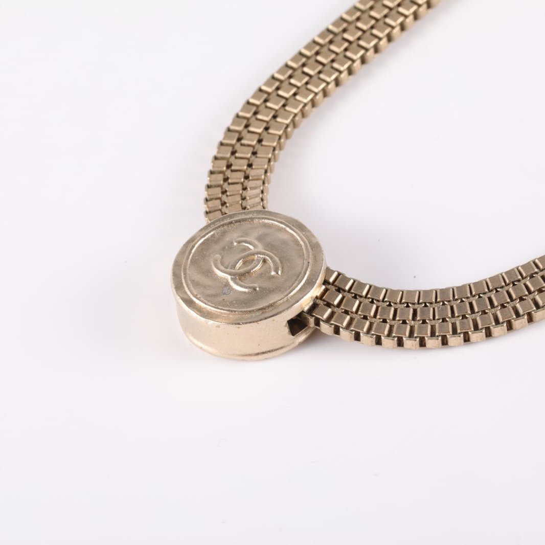 CHANEL 22P Gold Coin Necklace Choker Alloy-Hana Vintage