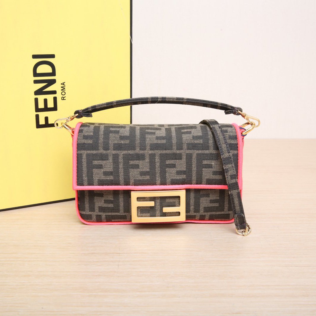 *FENDI Baguette bag Mini-Hana Vintage