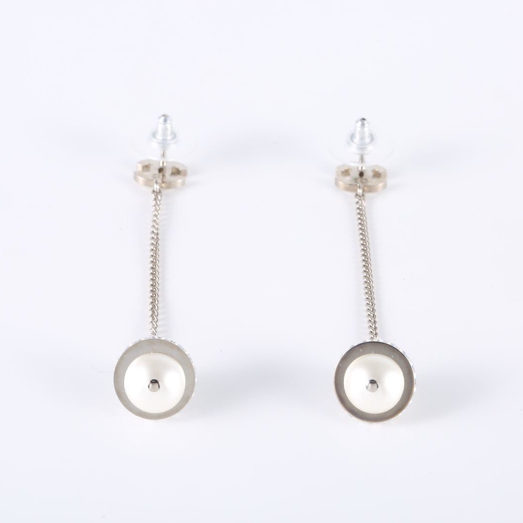 CHANEL 17K Double C Long Earrings Alloy-Hana Vintage
