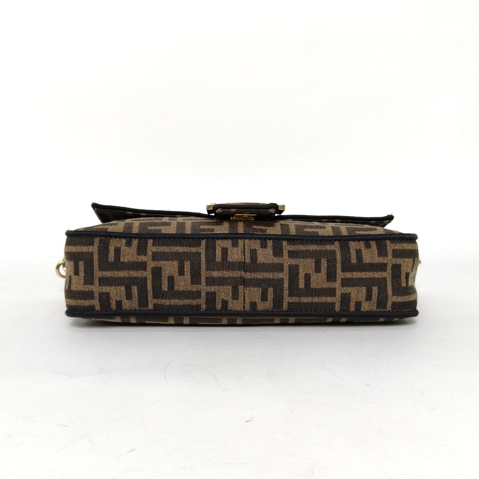 *FENDI Baguette bag Medium Size-Hana Vintage