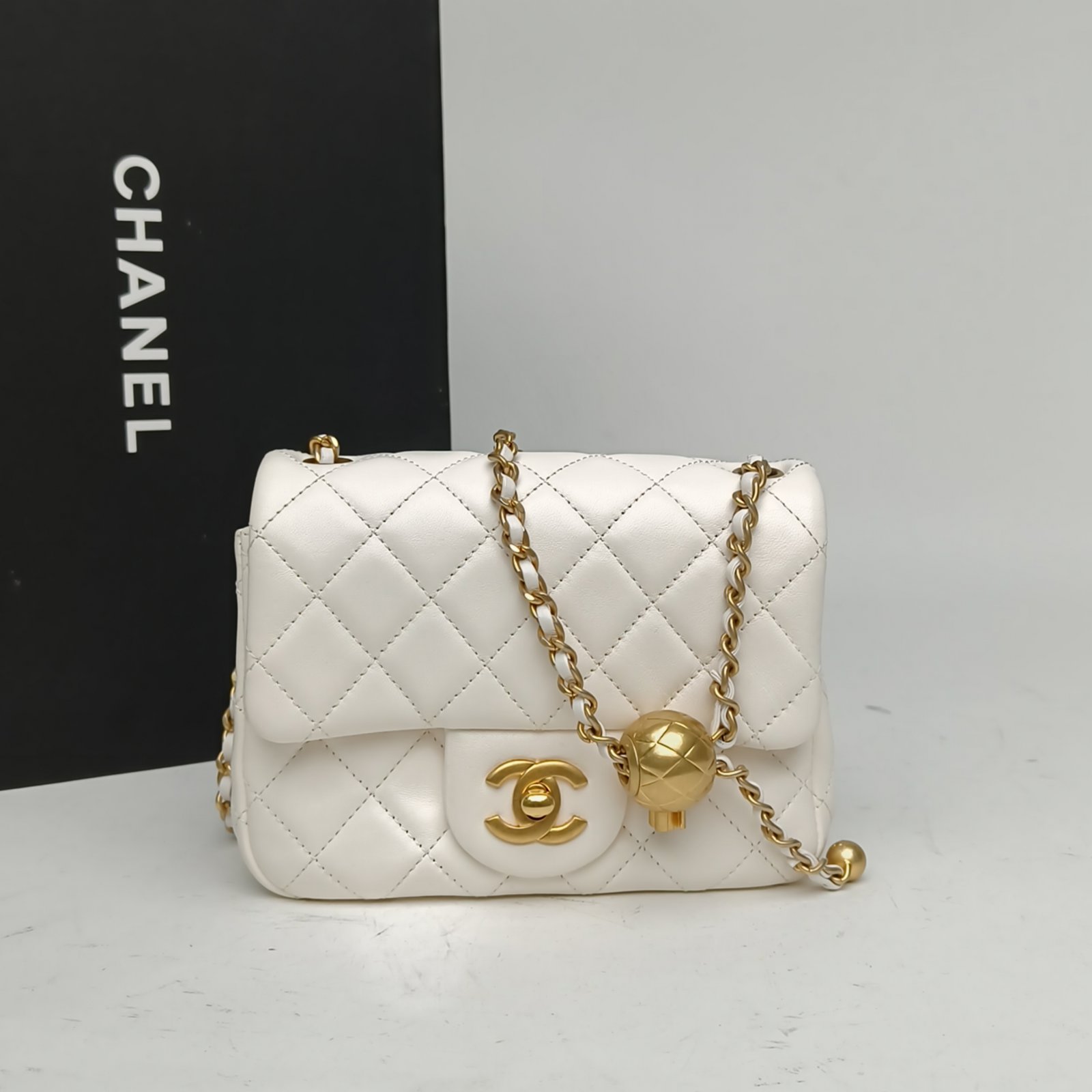 CHANEL CF flap bag, Square Bag, 17cm-Hana Vintage