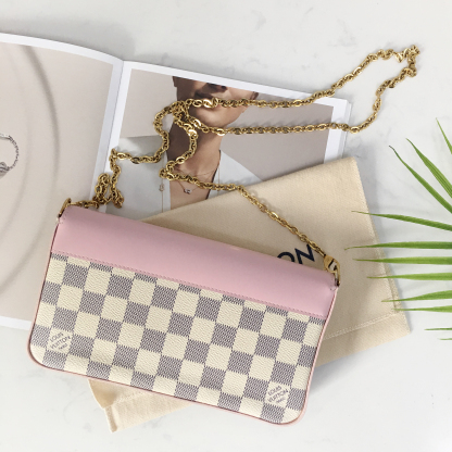 LOUIS VUITTON WOC (Wallet on Chain) N63106
