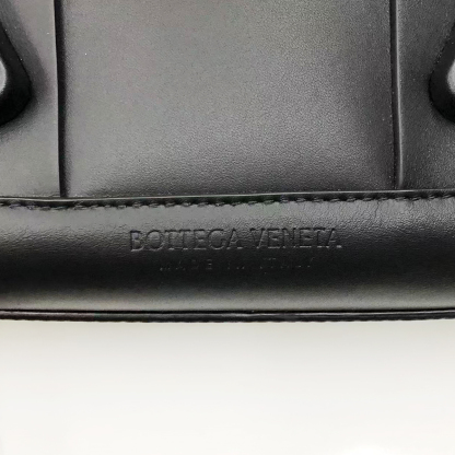 Bottega Veneta Small Arco Bag in Glazed Black