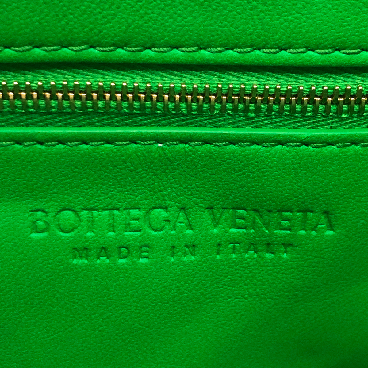 Bottega Veneta Crossbody Box Pouch in Glazed Parrot Green