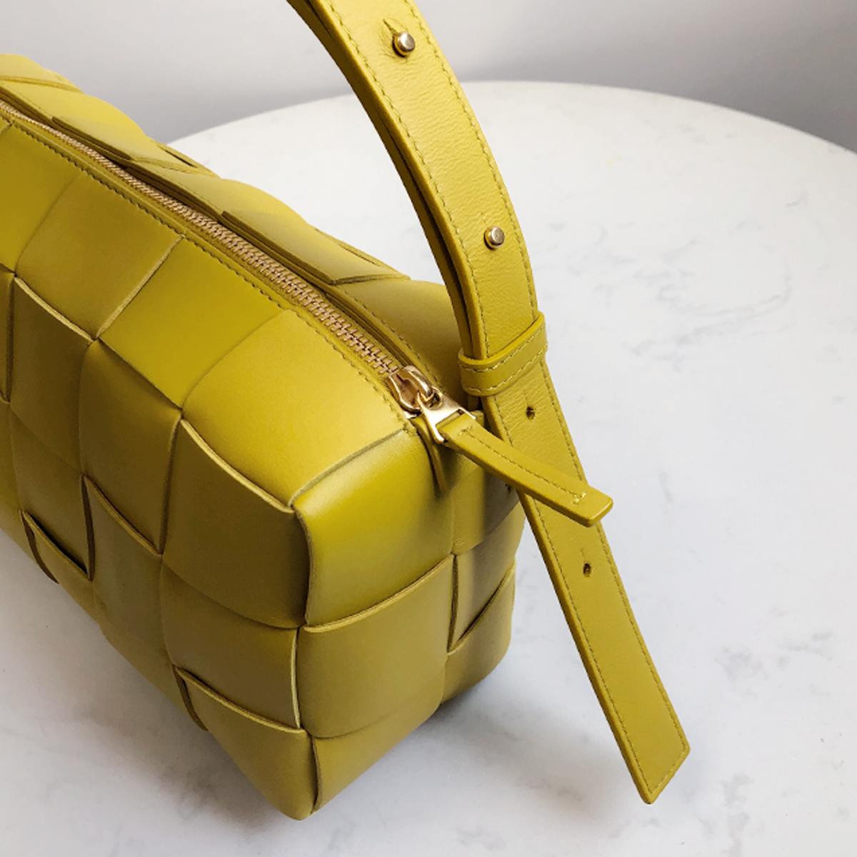 Bottega Veneta Shoulder Bag in Pollen (709360)