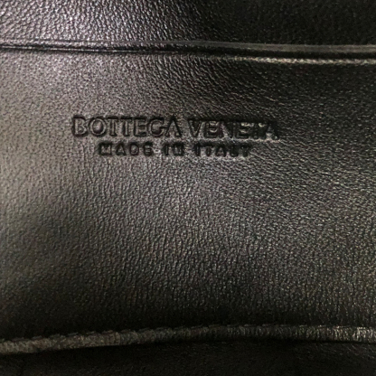 Bottega Veneta Mini Intrecciato Crossbody Bag in Black (666688)