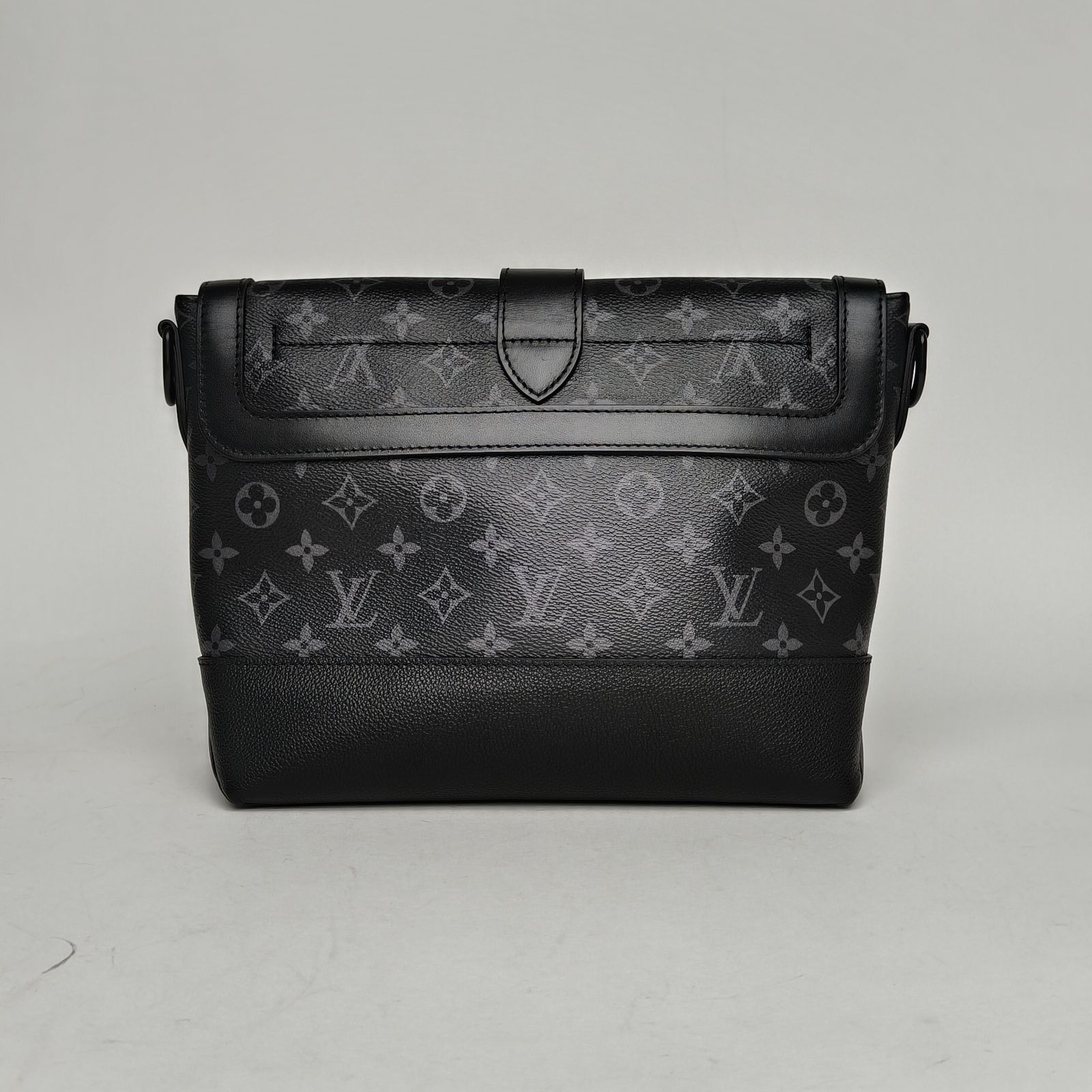 *LOUIS VUITTON Black PVC Chip Black Hardware Saumur Pochette Metis-Hana Vintage