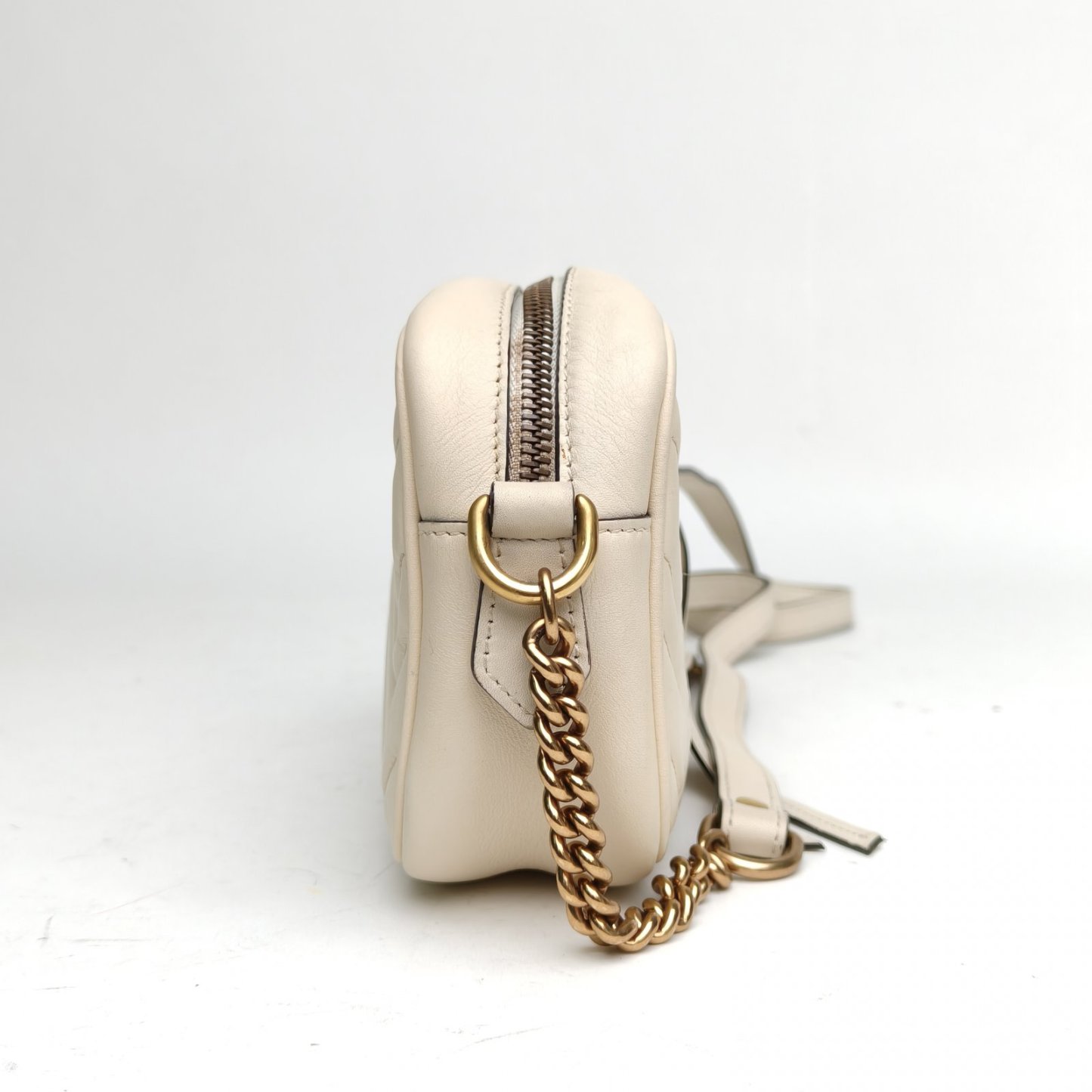 GUCCI GG Marmont Camera Bag Mini 18-Hana Vintage