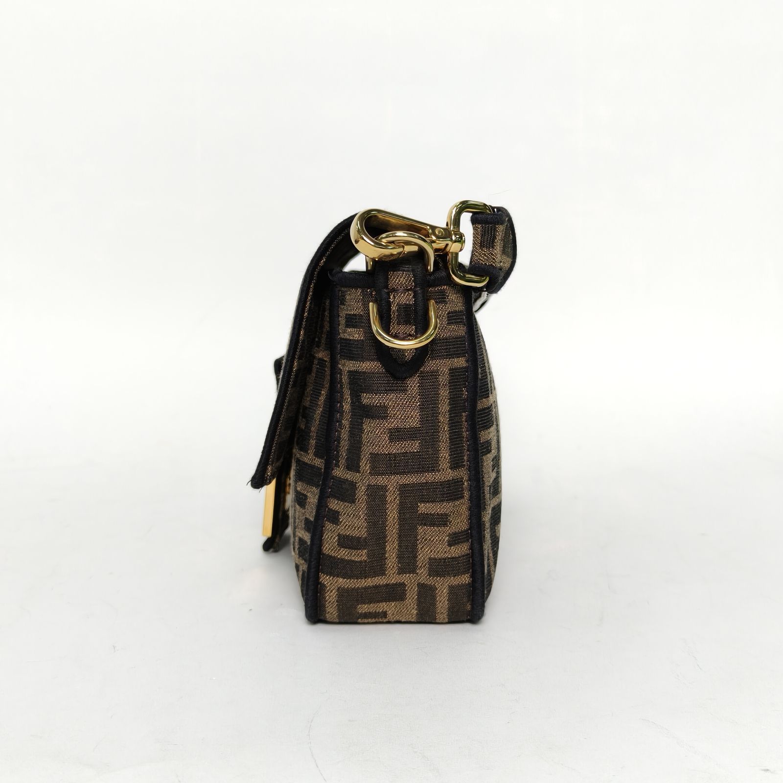 *FENDI Baguette bag Medium Size-Hana Vintage
