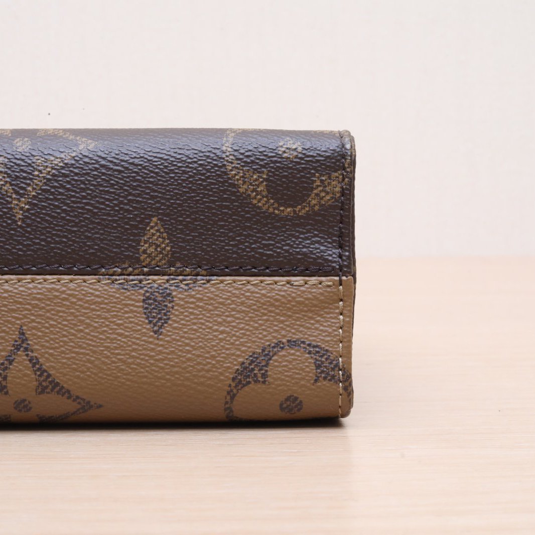 LOUIS VUITTON Onthego BB 18