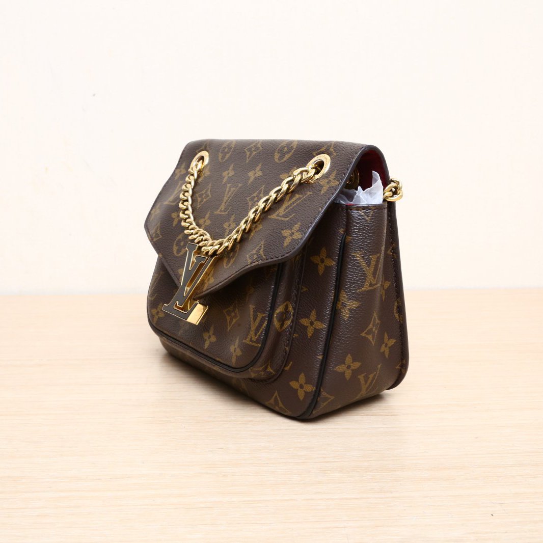 *LOUIS VUITTON PASSY Chain Pochette Metis-Hana Vintage