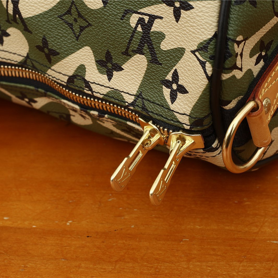 LOUIS VUITTON Vintage Takashi Murakami Camouflage Keep all 55