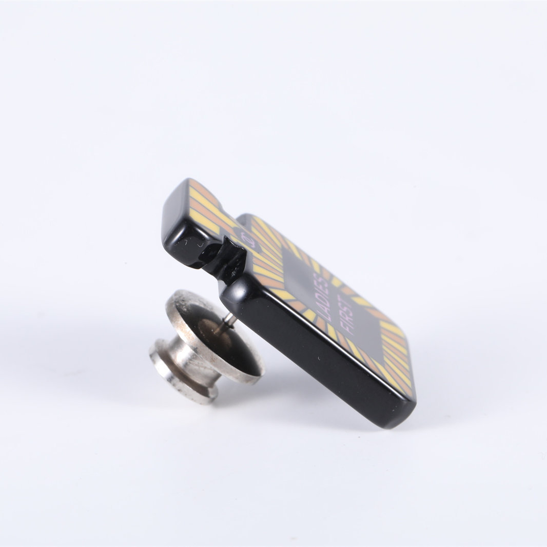 CHANEL 15S Brooch Resin-Hana Vintage