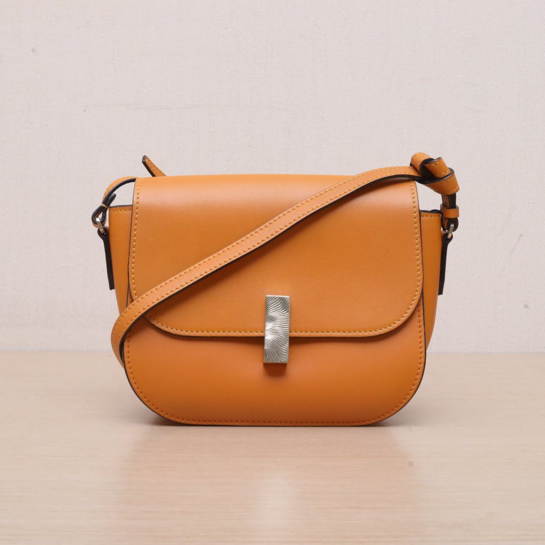 Valextra Orange Leather C ISIDECROSSBODY Saddle Bag 20cm Small Size-Hana Vintage