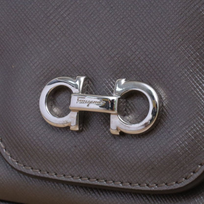 *Salvatore Ferragamo Gray leather C chain bag-Hana Vintage