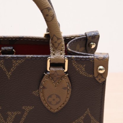 LOUIS VUITTON Onthego BB 18