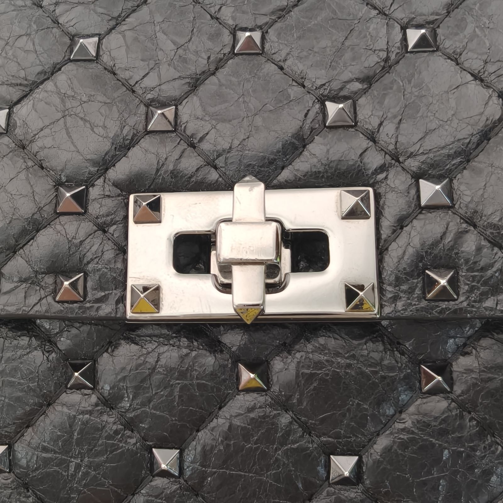 *VALENTINO ROCKSTUD SPIKE Medium Chain Handbag-Hana Vintage