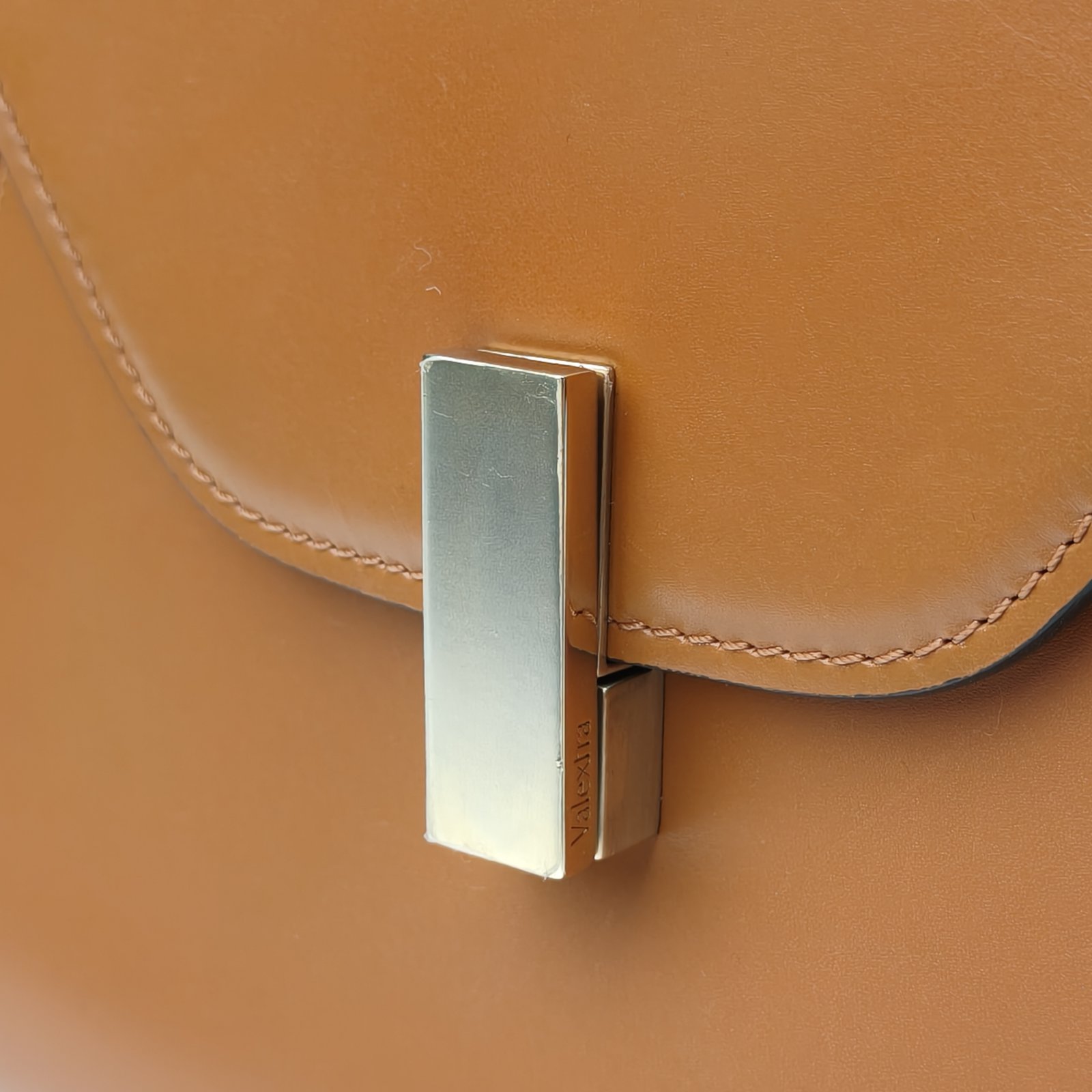 *Valextra Iside Rectangular Buckle Shoulder Bag, Small Size-Hana Vintage