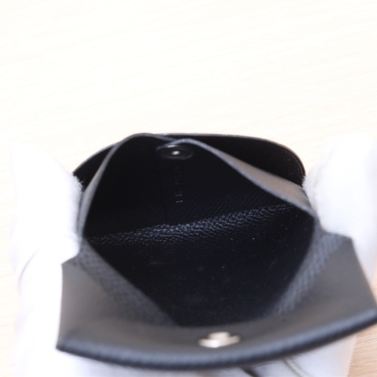 HERMES 89 Black Epsom Leather, Engraved with D, Sliver Hardware. Single-layer Black Hermes Card Holder