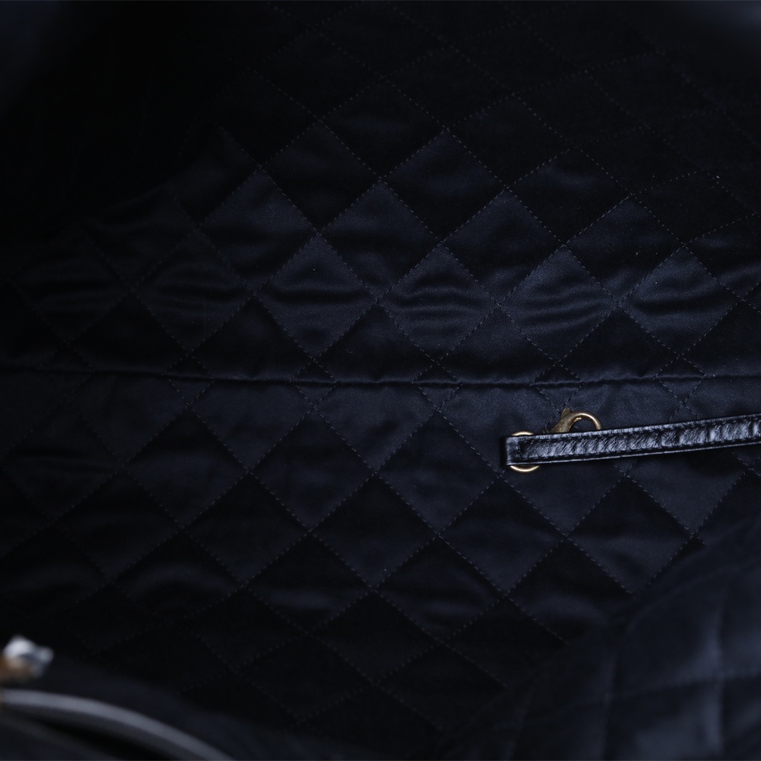 *CHANEL 22Bag Tote Large Size, 37cm-Hana Vintage