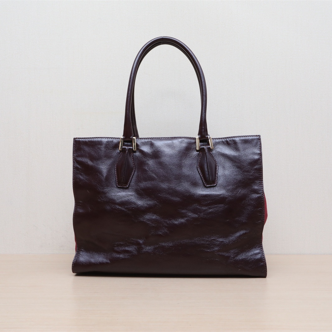 *TODS Burgundy Leather C Gold Hardware Tote Bag-Hana Vintage