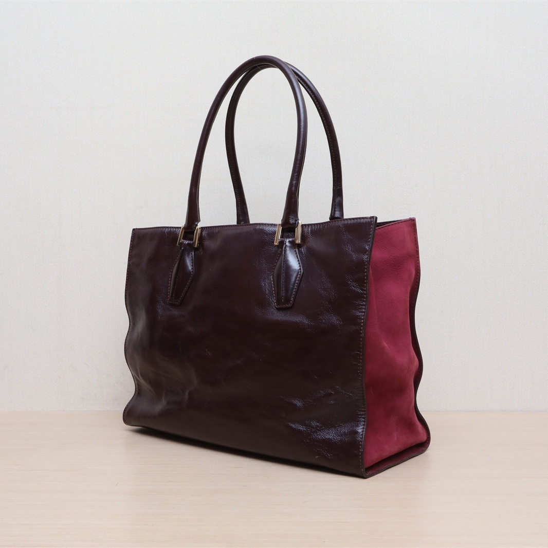*TODS Burgundy Leather C Gold Hardware Tote Bag-Hana Vintage