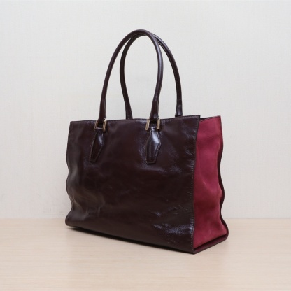 *TODS Burgundy Leather C Gold Hardware Tote Bag-Hana Vintage