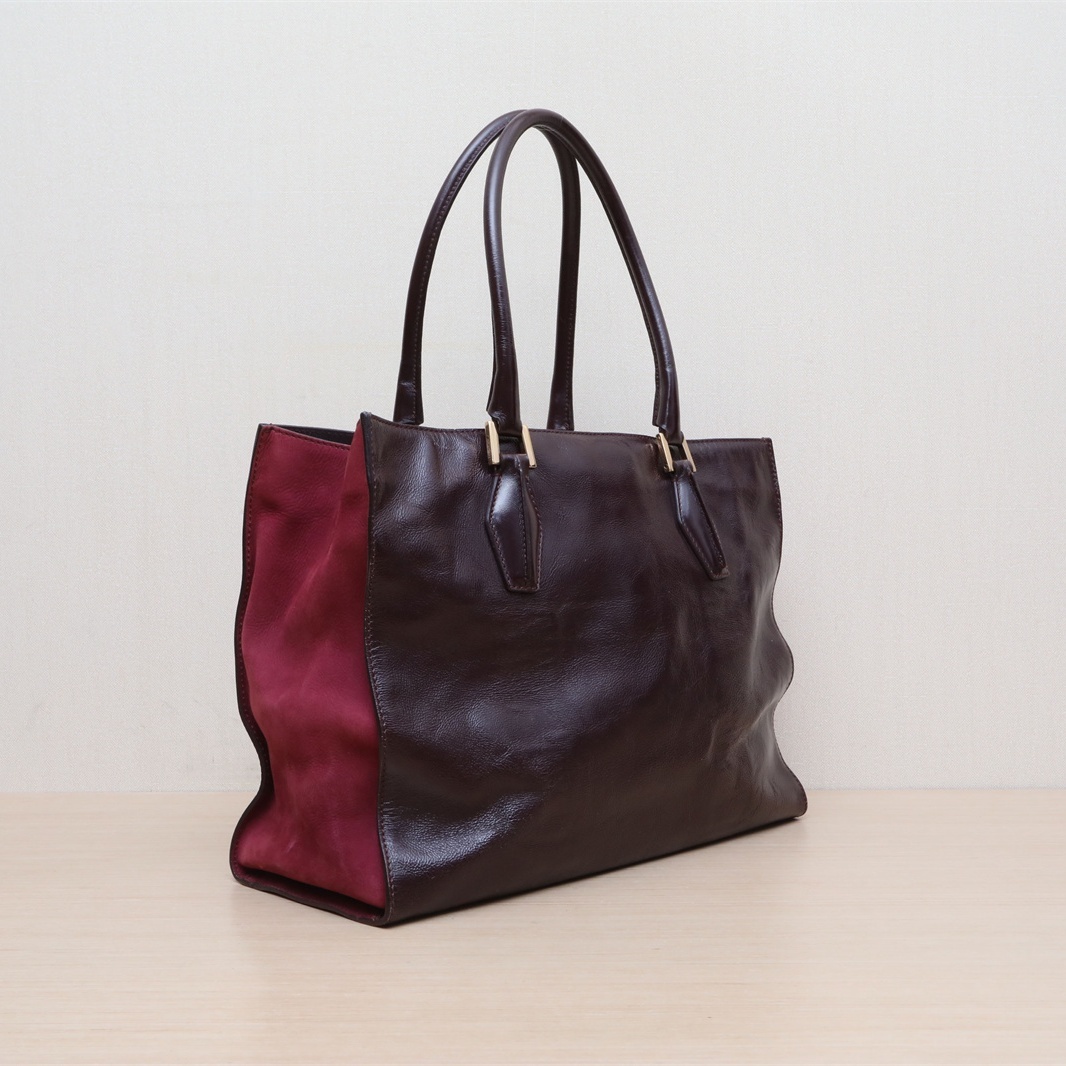 *TODS Burgundy Leather C Gold Hardware Tote Bag-Hana Vintage