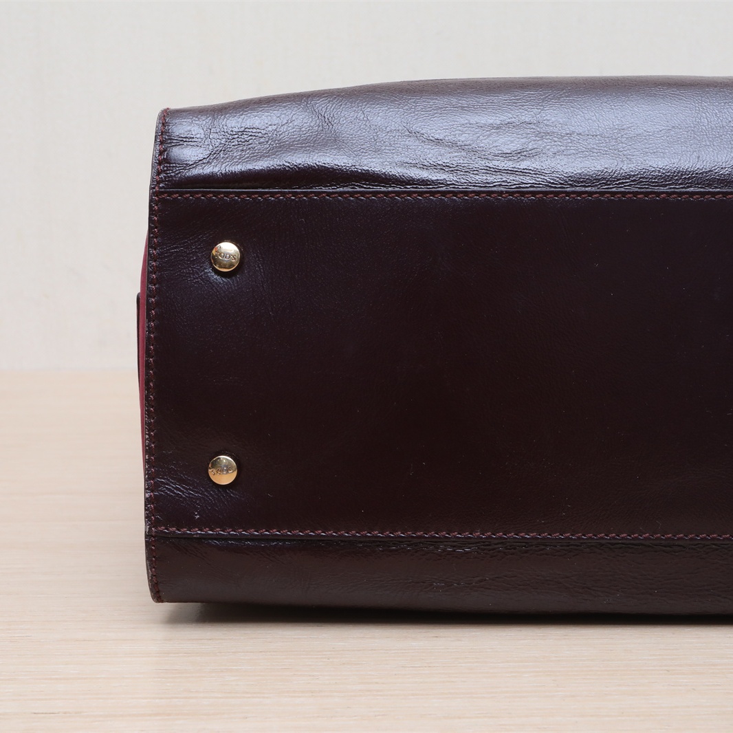 *TODS Burgundy Leather C Gold Hardware Tote Bag-Hana Vintage
