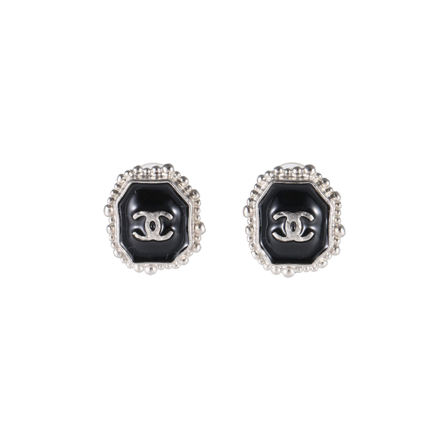 CHANEL 12A Vintage Black Square Clip-on Earrings Alloy-Hana Vintage