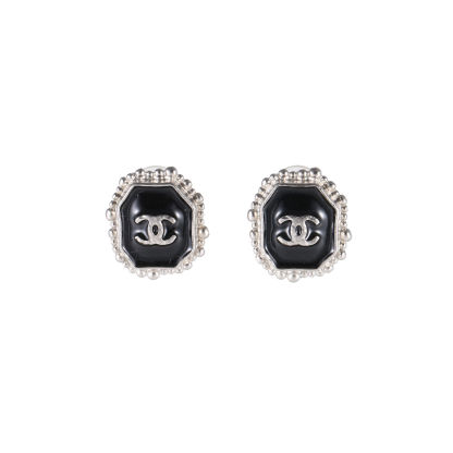 CHANEL 12A Vintage Black Square Clip-on Earrings Alloy-Hana Vintage