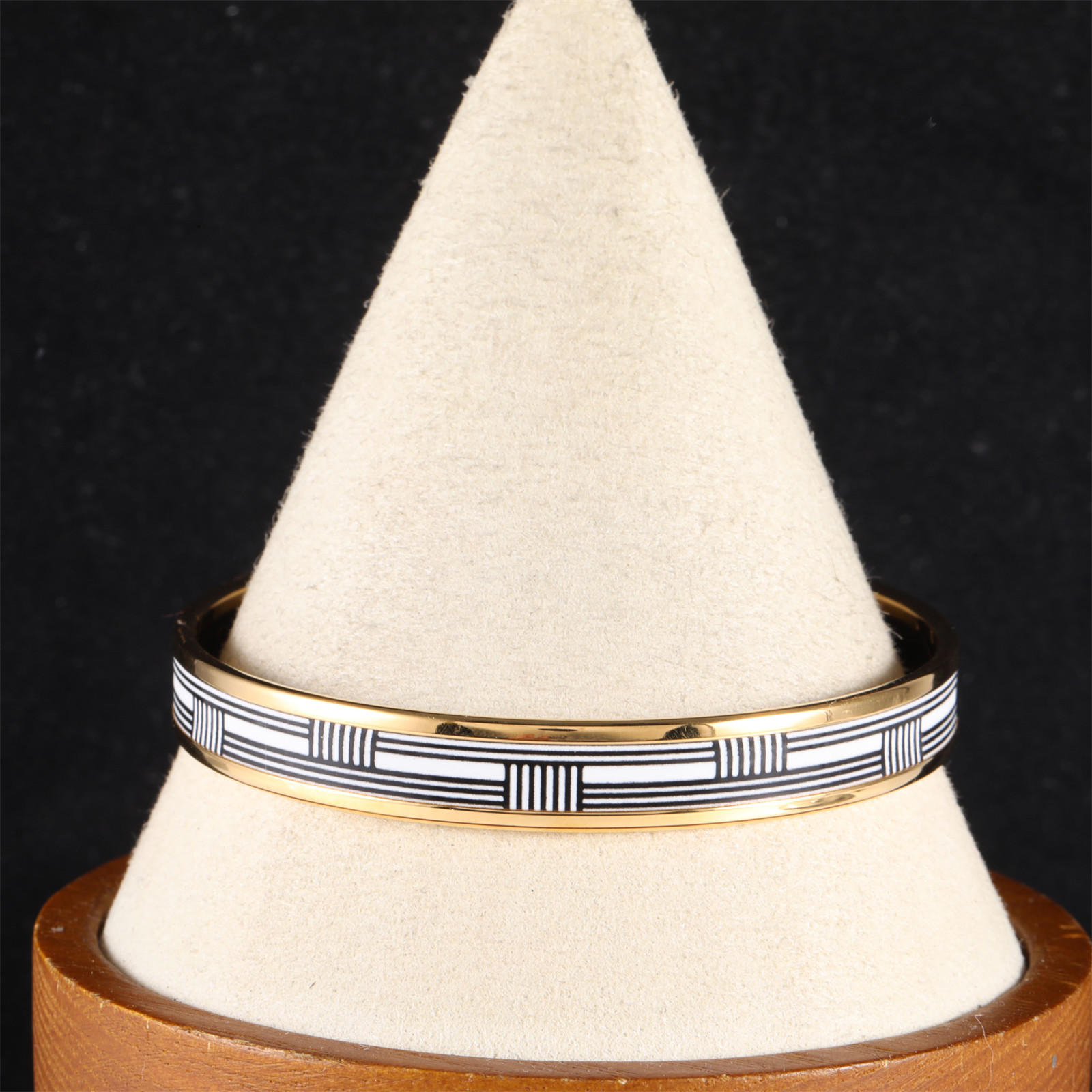 HERMES Enamel Narrow Bracelet Alloy-Hana Vintage