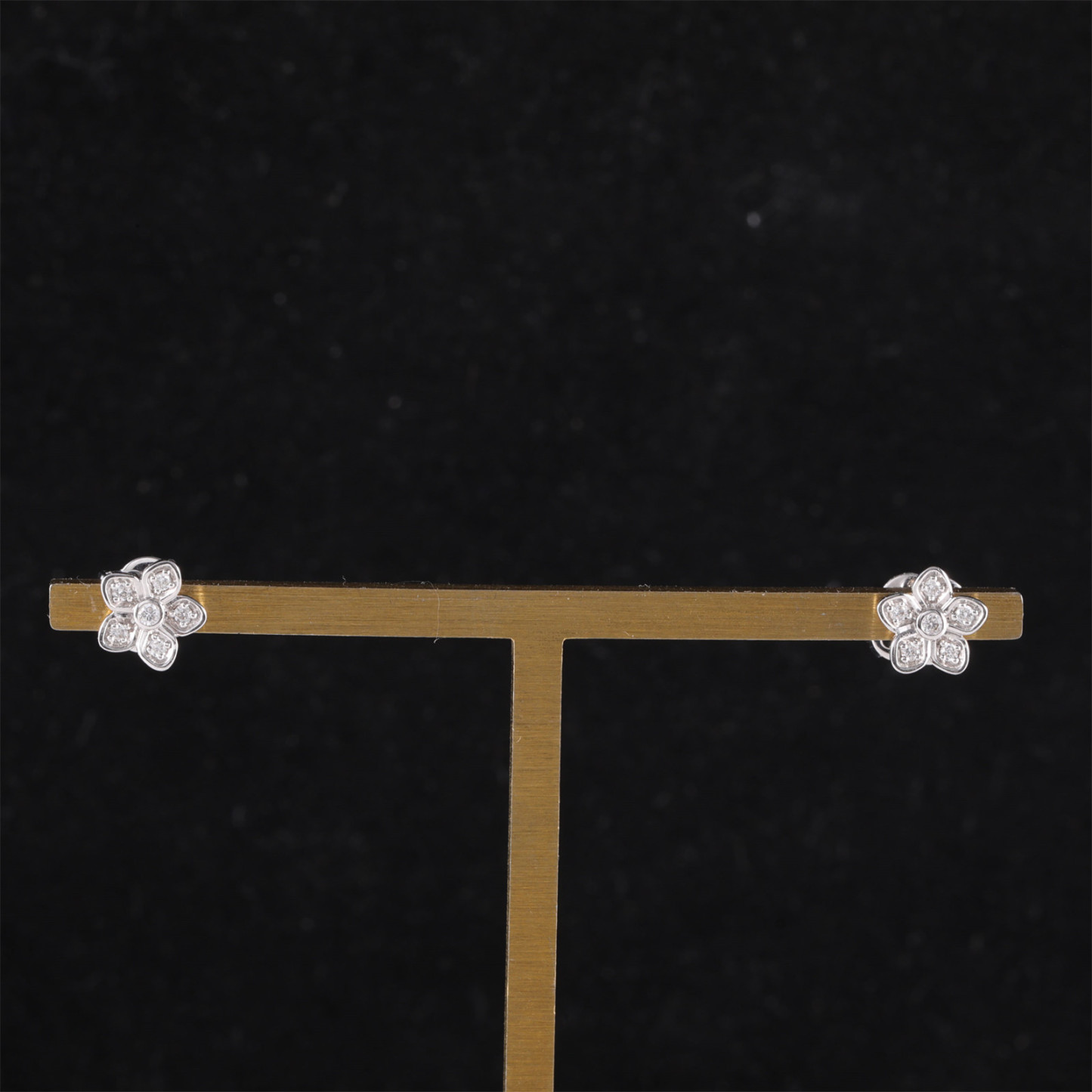 GRAFF Platinum Mini 18K Diamond Stud Earring 18K White Gold,Diamond-Hana Vintage